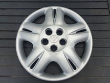 Toyota Avensis 15 Wheel Trim Hub Cap Genuine Single X1