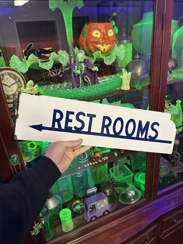 VINTAGE MOBIL GAS OIL STATION METAL PORCELAIN FLANGE RESTROOMS SIGN DOUBLE SIDED