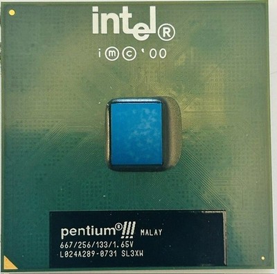 Intel Pentium III SL3XW 667MHz / 256KB / 133MHz Sockel 370 Prozessor / CPU
