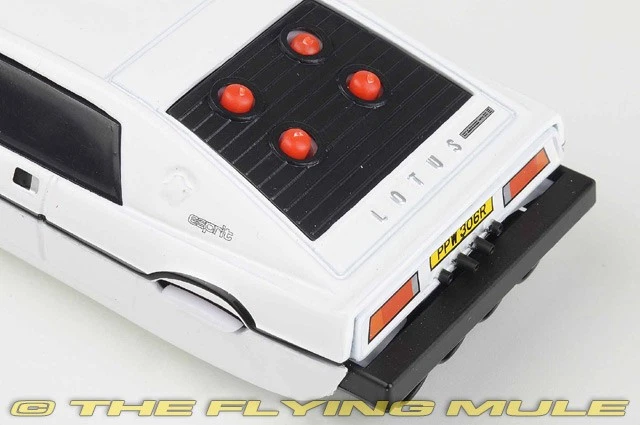 Corgi 1:36 Esprit Submarine James Bond - Image 3 of 4