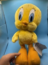1997 Warner Bros Looney Tunes Tweety Bird 20” Stuffed Plush Play-By-Play