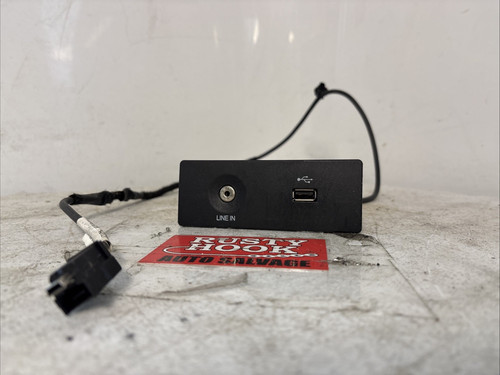 2012 FORD FOCUS AUX USB SOCKETS CONNECTORS CM5T-044K62-AA DS7T14D202