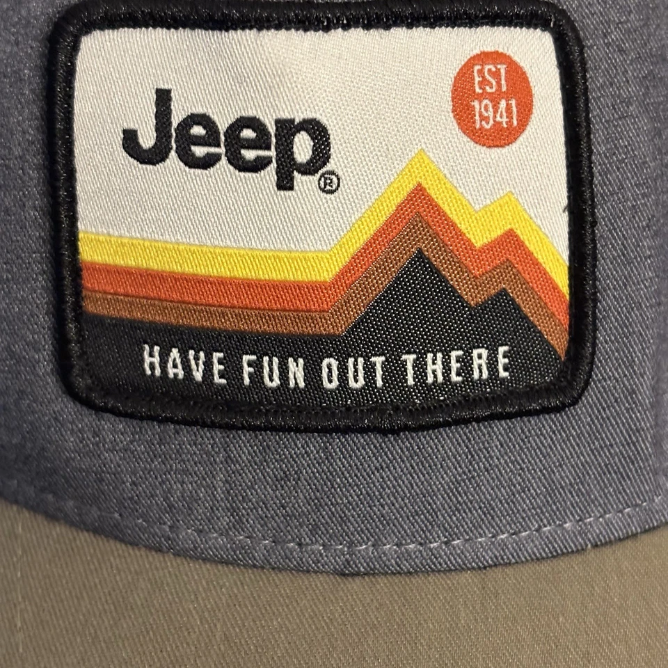 Gorra Jeep Snap Back amarillo gris malla parche camionero diviértete ahí fuera para hombre Foto 2 de 4