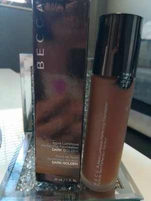 BECCA Dark Golden Aqua Lumionous Perfecting Foundation 
