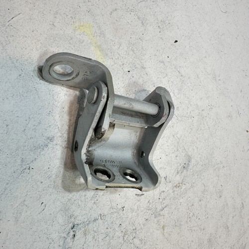 Honda Civic 2016-2021 puerta trasera derecha del lado del pasajero bisagra interior superior OEM - Imagen 6 de 10