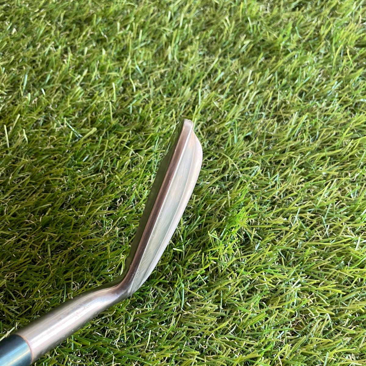 MGA golf groovie swing trainer with formed a grip 33 inch