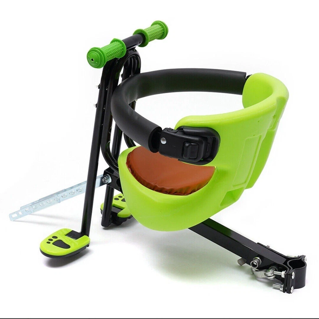 Siège bébé, panier et vieux vélos
