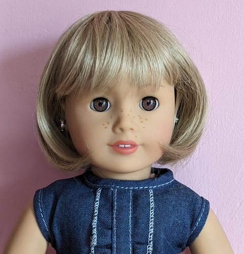 Monique Doris Größe 10-11 blonde Perücke im Pageboy-Stil für 18" American Girl Puppe