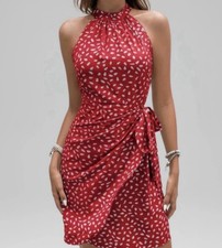 Elegantes rotes Kleid mit weißer Erbse - Gr�...