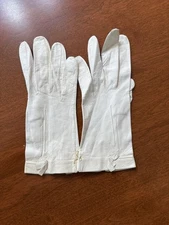VINTAGE Kid Leather gloves, French, ivory, unworn, 7.5 inches, Gant Jonquet