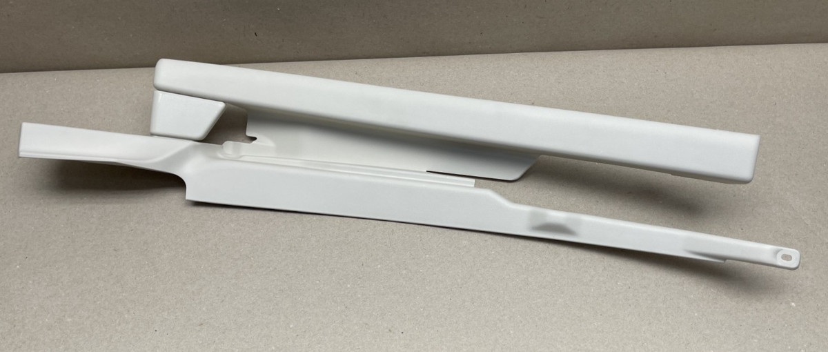 10-14 Lexus IS250C IS350C CONVERTIBLE ROOF SIDE RAIL GARNISH LH OEM 62442-53010