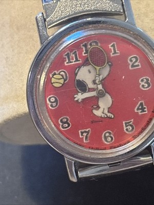 Vintage Snoopy Red Face Watch Vintage: Timex Peanuts Watch - The Time Bum main image 4