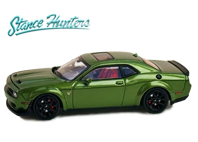 DODGE Challenger SRT Hellcat with decals - olive green - Stance Hunters 1:64 - Immagine 2 di 4