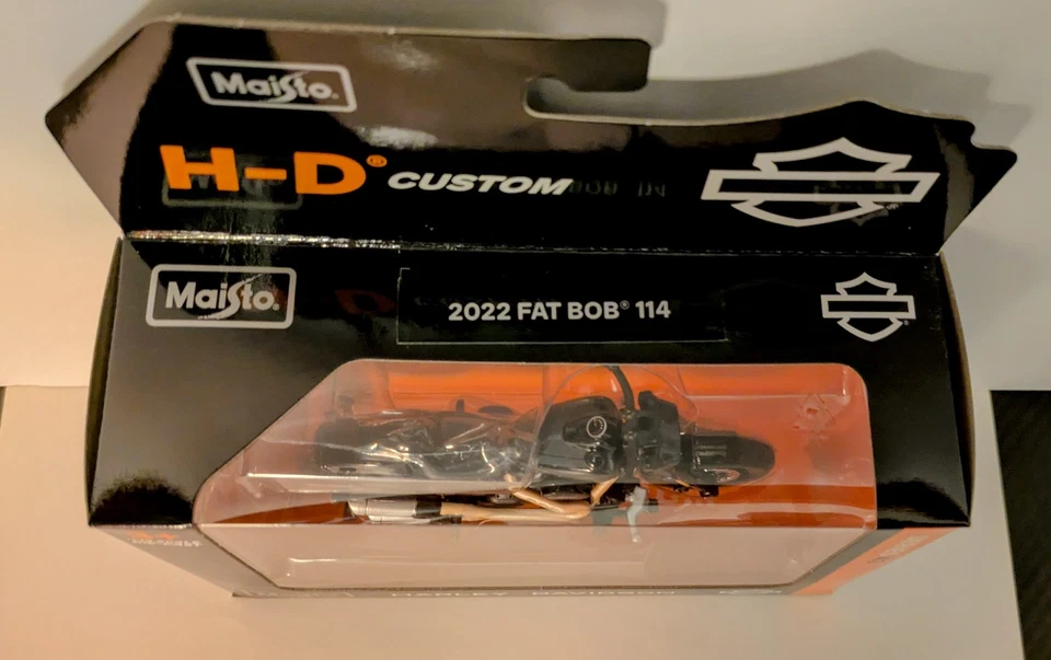 Maisto Harley Davidson 2022 Black Fat Bob 114 Series 43 1:18 fundido a presión Foto 4 de 4