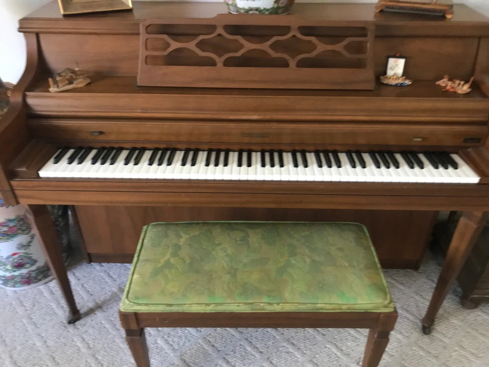 Piano Kimball Console # 763319 with Piano Bench  Excellent Condition - Image 2 of 4