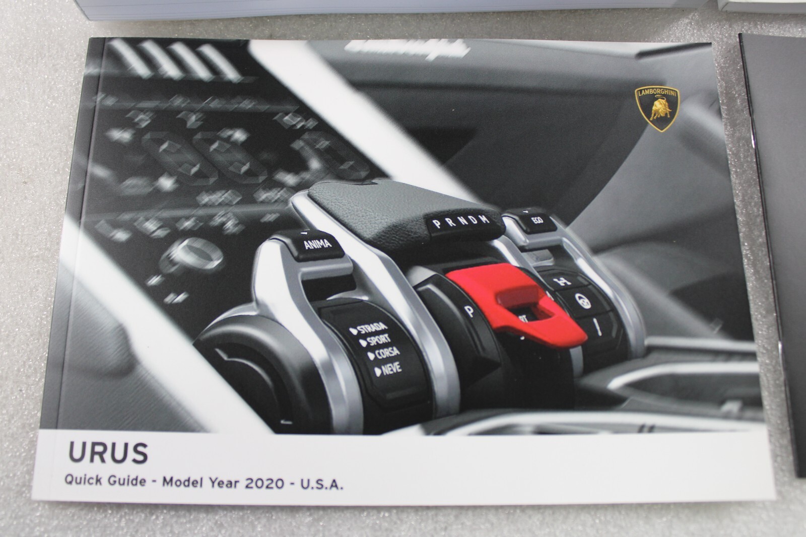 Lamborghini Urus, Owners Manual w/Case, Used