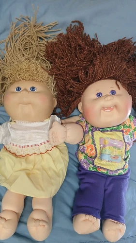 Two Cabbage Patch Kids First Edition Ck 19 Brown Hair CK 33 Blonde Hair Dolls