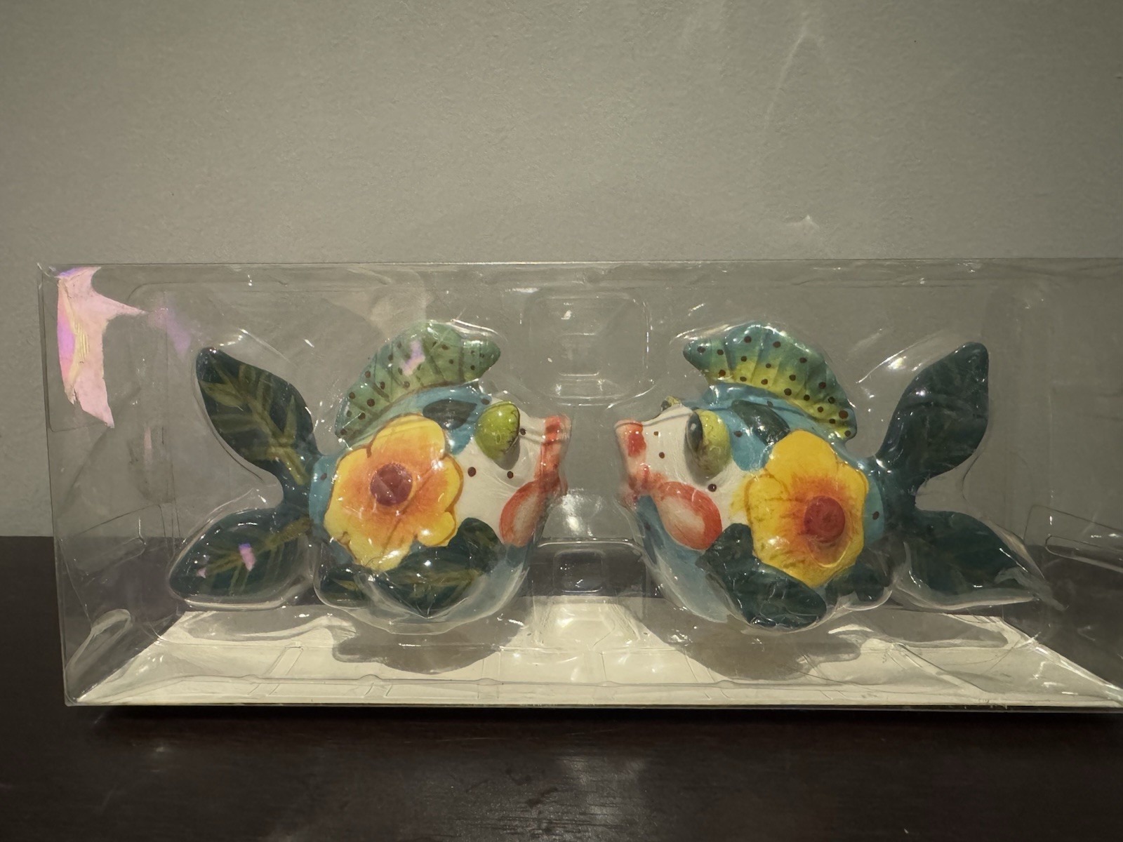 VTG Miss Lorelei Kmart Home Essential Kissy Fish S&P Shakers New Ceramic