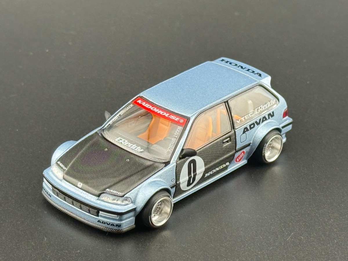 Kaido House x Mini GT Honda Civic (EF) Kaido Roulette V1 Light
