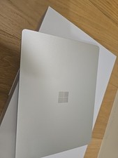 Microsoft Surface Laptop Go 12.4" 128GB SSD, Intel Core i5 10th Gen., 3.60 GHz,