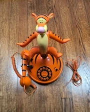 Vintage Winnie The Pooh Tigger Phone Animated Talks Bobs Disney Telemania