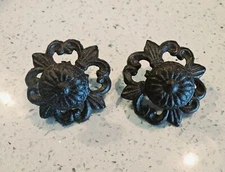 2 Cast Iron French Fleur DeLis Drawer Cabinet Door Pull Knob Back Plate Hardware