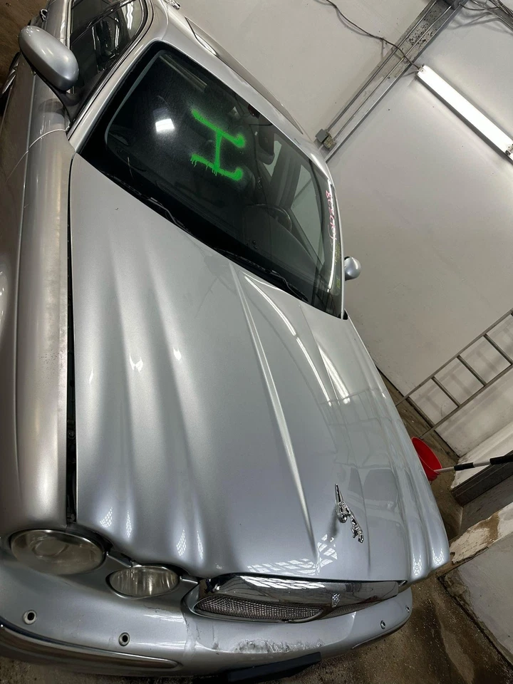 04 05 06 07 CAPÓ JAGUAR XJ8 Foto 3 de 4