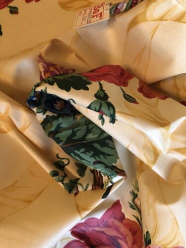 Brunschwig & Fils FABRIC Cotton Glazed Chintz 28x35” Moscow Documentary Design - Picture 6 of 12