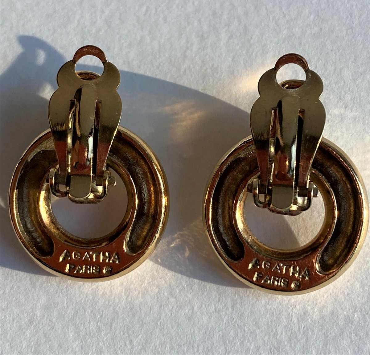 Boucles D'oreilles Cœur Pendantes AGATHA Paris - Clips Dorés, Signées, Occasion
