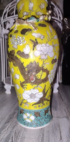 19th Chinese yellow ground enamel famille rose gilt Dragon Small vase Urn Style - Picture 10 of 24