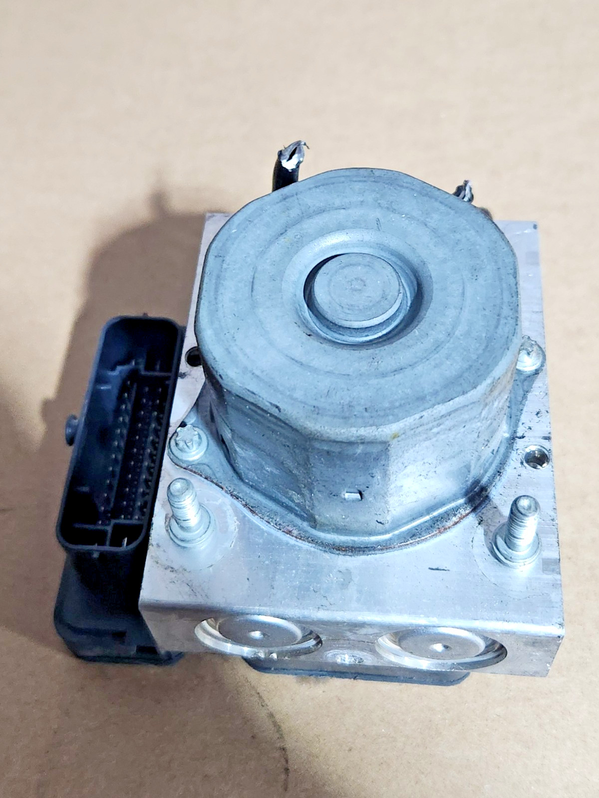 Maserati Ghibli 2014-2017 Abs/asr hydraulic unit P/N 2265106455