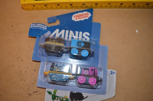 NEW Thomas & Friends DC Super Friends 4 Pack Minis DGW63 Batman Nightwing - Picture 2 of 3