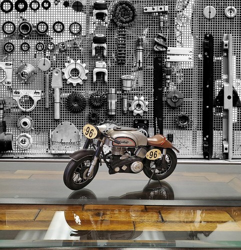 1952 Norton Manx 1:8 Metall Handarbeit Maßstab Modelleisen Modell Motorrad - Bild 15 von 16