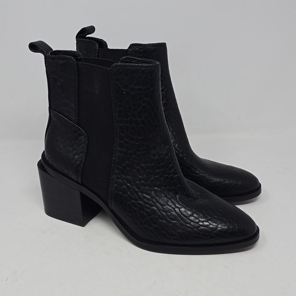 Vince Camuto Kreshna Bootie