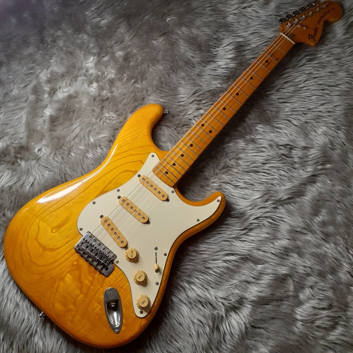 Fender Japan ST72/M 80s Vintage Nature Made in Japan Electric Guitar Used
