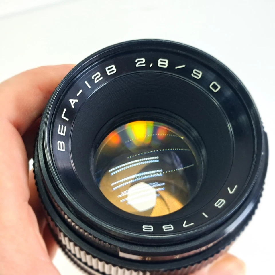 Vega-12Б 90mm f/2.8 Lens | Kiev-88 Bayonet Б (Pentacon Six Copy) USSR - Image 4 of 4