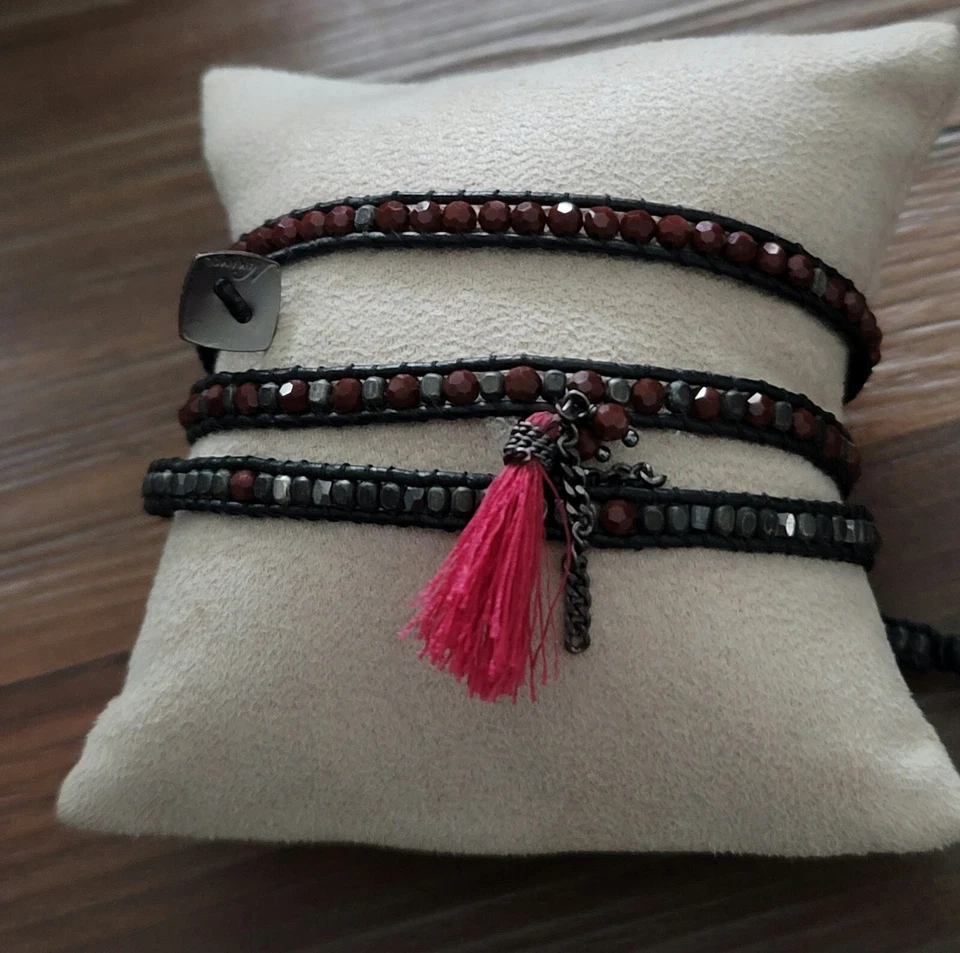 NUEVO SIN ETIQUETAS NACAMOL CHICAGO × ANTHROPOLOGIE CUERO ABRIGO CUENTAS CON BORLA PULSERA Foto 4 de 4