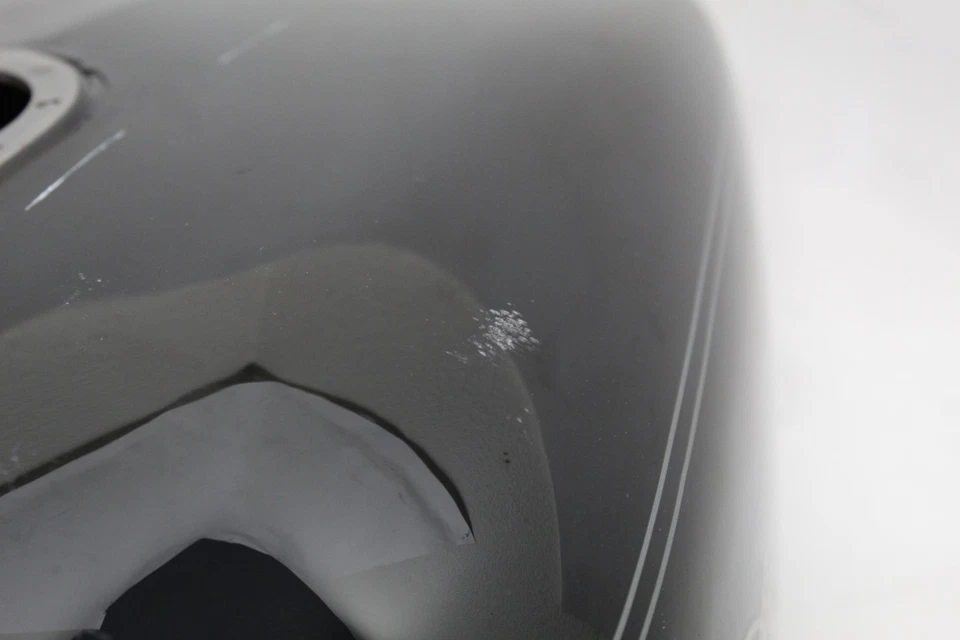 Harley-Davidson Electra Glide 2004 FLHT tanque de gasolina fabricante de equipos originales depósito de gasolina Foto 4 de 4