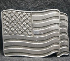 XE05118 VINTAGE 1970s AMERICAN FLAG PATRIOTIC MENS FASHION PEWTER BELT BUCKLE