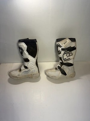 MSR 208-274-0017 Youth M3X Mtcrss Boots -Wht Yth Size13-Durbl Mcro-Fibr Buld Stl