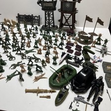 Plastic Army Navy Play Lot, Army Men, Diver, Vehicles Accessories Lot Of 100 