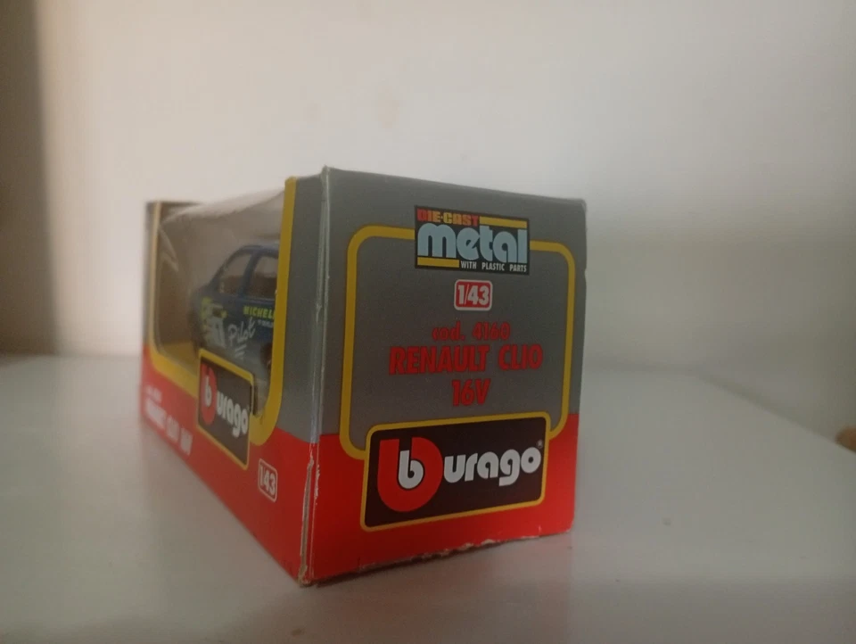 Renault Clio Burago 1 43 - Immagine 3 di 4