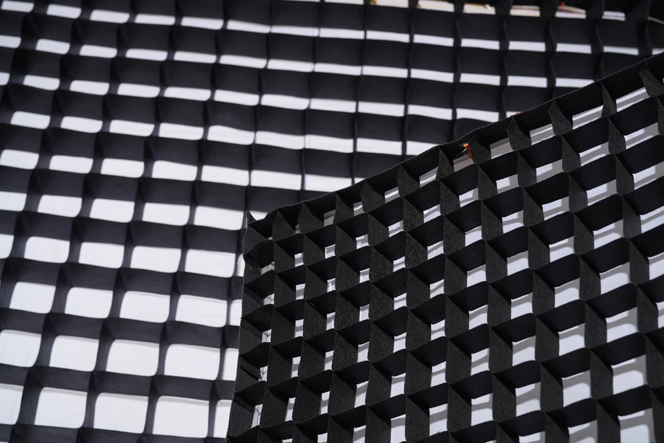 4x4 4x4ft 1.2x1.2m 50° Soft Egg Crate Fully Sewn with Carrying Case - Image 4 of 4