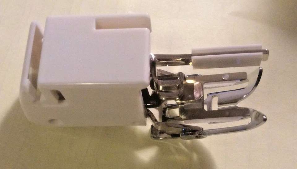 Máquina de coser Brother caña baja caminar pie de alimentación uniforme que se adapta a muchos modelos Foto 3 de 4