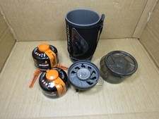 Jetboil Flash Stove Black Carbon & 2- 100g Fuel Canisters Compact Camping System