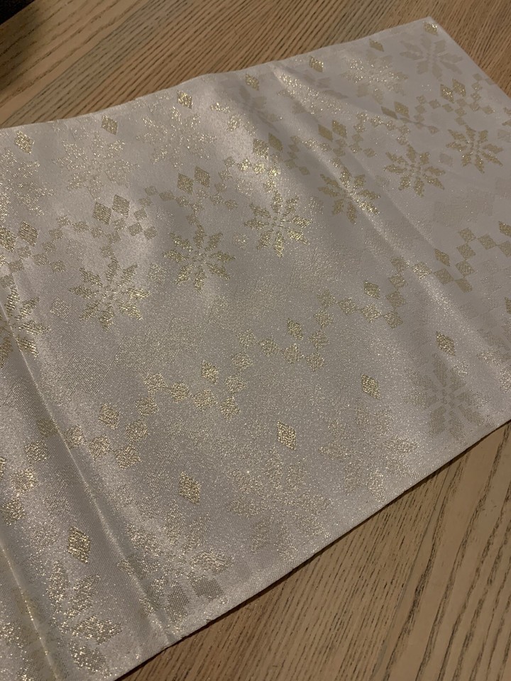 Tasseled Cream/gold Metallic Thread Table runner Geometric Snowflake eBay