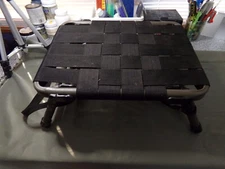 Hunters Specialties Deluxe Two Way Strut Seat w/Folding Legs EUC used 2 times