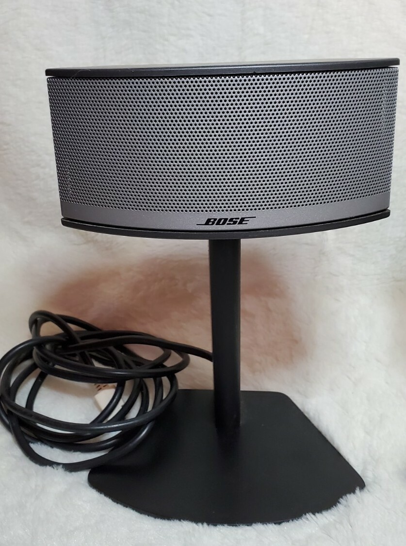 Bose Companion 5 Satellite Speakers Left Right Pair & Stands