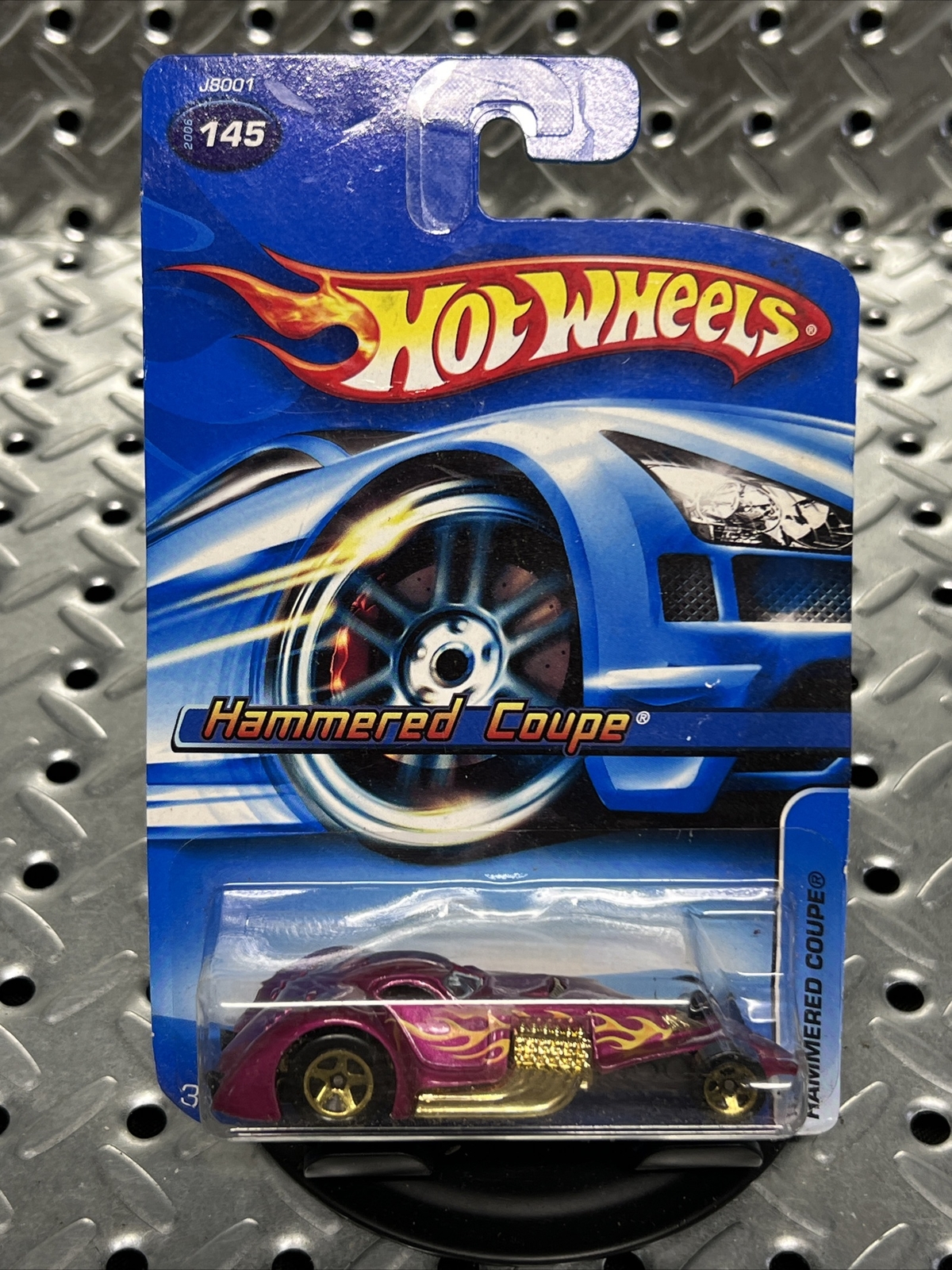 2006 Hot Wheels Hammered Coupe  #145 / New On Card