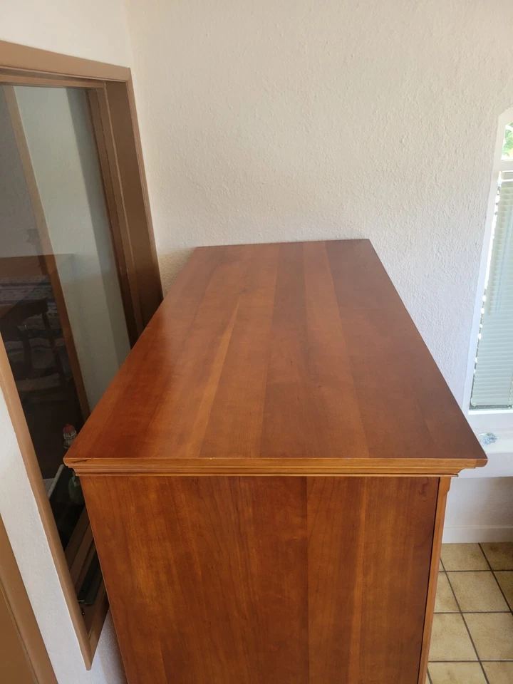 Armario/armario de madera Thomasville Foto 4 de 4